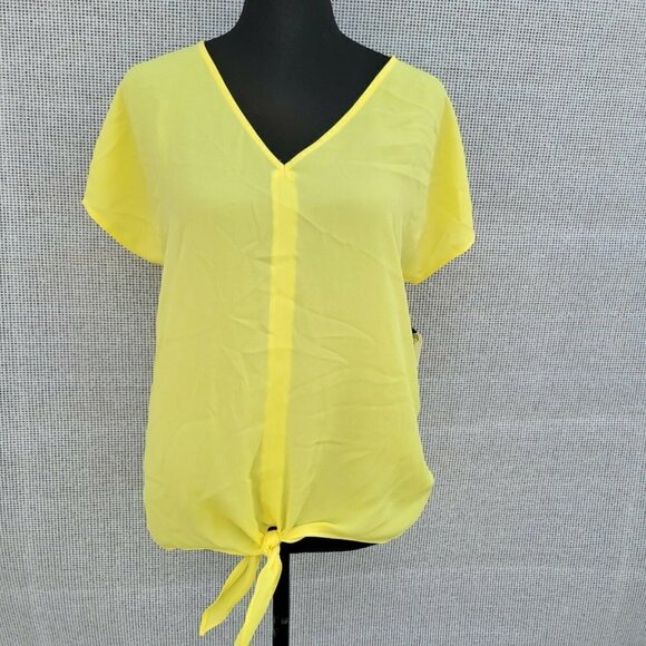 Women's INC Blouse. Size Small.  ***FLAWED *** - Picture 2 of 12